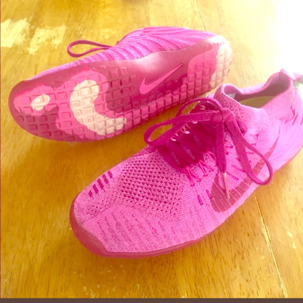 Women’s New Nike Hyperfeel Shoes size 7.5